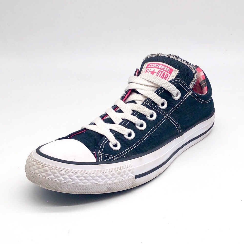 Converse Chuck Taylor Low Top Sneakers - Picture 1 of 8